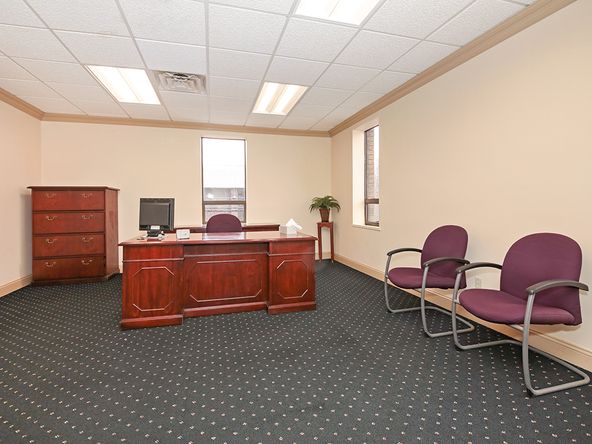 40 Galesi Dr, Wayne, NJ, 07470